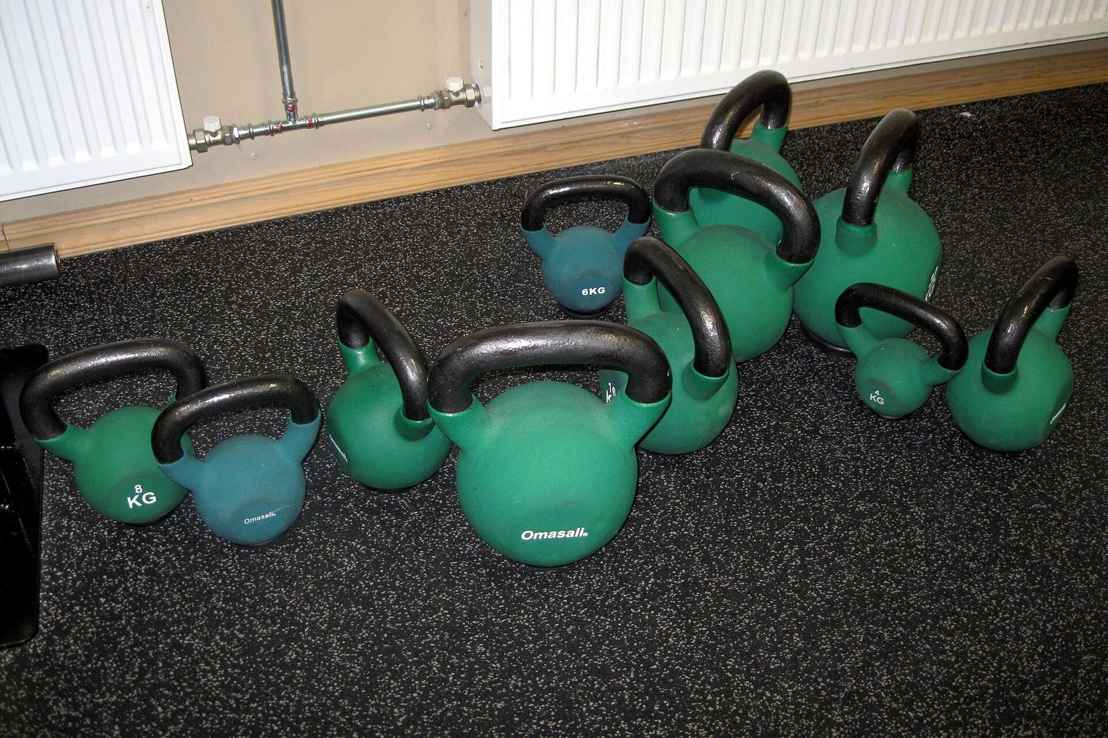 Small-Space Home Gym: How to Train Well in an Apartment or Spare Corner